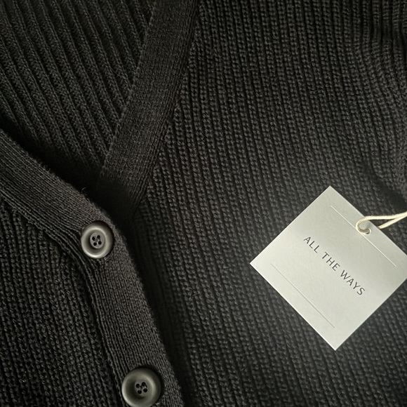 Nwt All The Ways Eliza buttoned sweater - Picture 3 of 3